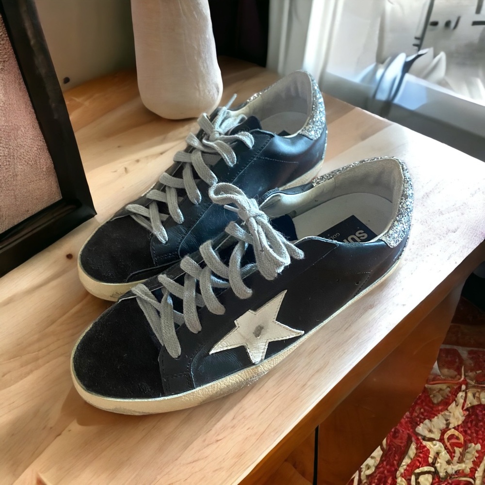 Gorgeous black and glitter superstars